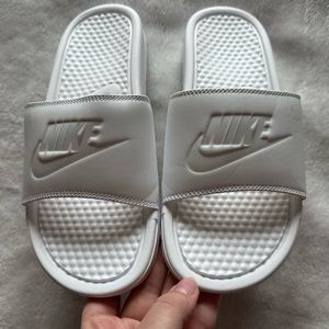 Nike Slides size 9 Women’s
